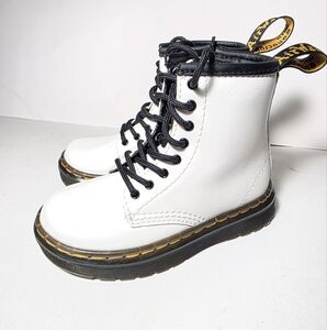 Dr. Martens Side Zip ZavalaJ White Leather LaceUp Boots AW004 SH 06 KIDS SIZE 8C